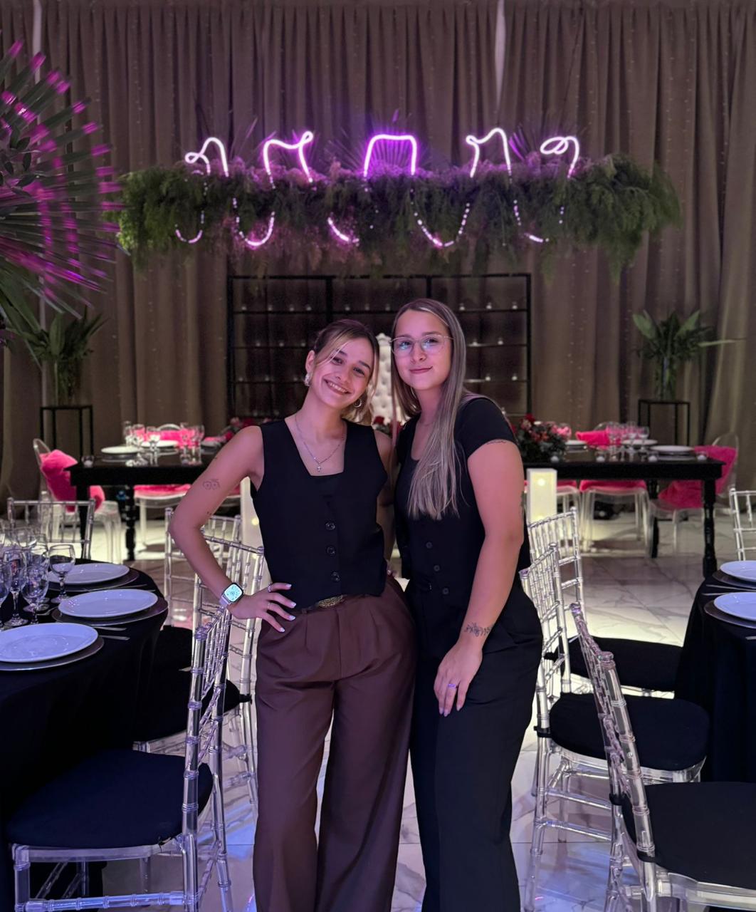 Brenda y Julieta - Aura Eventos